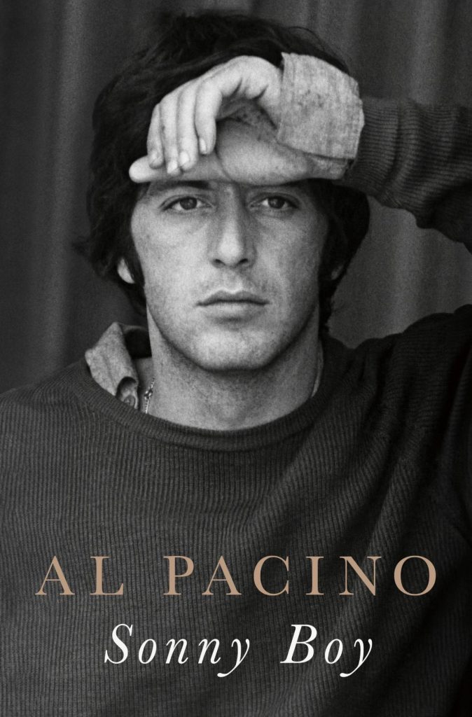 «ال پاچینو» تا پایان سال ۲۰۲۴ کتاب خاطرات «افشاگرانه» خود را به بازار می‌دهد. بازیگر «پدرخوانده» (The Godfather) و «صورت زخمی» (The Scarface) این کتاب با عنوان «سانی بوی» (Sonny Boy) را به واسطه پنگوئن رندم هوس منتشر خواهد کرد. این کتاب خاطرات که زندگی هنری پاچینو از کودکی او در نیویورک با «مادری ناخوش» را شرح می‌دهد که «هیچ چیزی برای ترسیدن و پنهان کردن ندارد.» پاچینو در کتاب از روزهای زندگی در برانکس و سال‌هایی که در دبیرستان هنرهای نمایشی نیویورک گذارنده خواهد گفت و ورود او به صحنه تئاتر در دهه‌های ۱۹۶۰ و ۱۹۷۰ و پیش از بازی در فیلم‌هایی چون «پدرخوانده» و «بعد از ظهر سگی» (Dog Day Afternoon) را روایت خواهد کرد. پاچینو می‌گوید: «این کتاب را برای بیان آنچه در زندگی دیده‌ام و پشت سر گذاشته‌ام نوشتم. اندیشیدن در مورد این مسیر و آنچه بازیگری به من داده و دنیاهایی که درهایش را به روی من گشود به‌شدت تجربه‌ای آشکارکننده و شخصی بود. تمام زندگی من پرش بزرگ بوده و تا امروز یک مرد بسیار خوشبخت بوده‌ام.» کتاب خاطرات «سانی بوی» ۸ اکتبر منتشر خواهد شد.