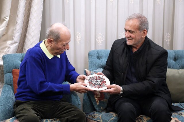 واکنش علی نصیریان به پوستر جشنواره فیلم فجر؛ میدانستم مخالفت میکردم